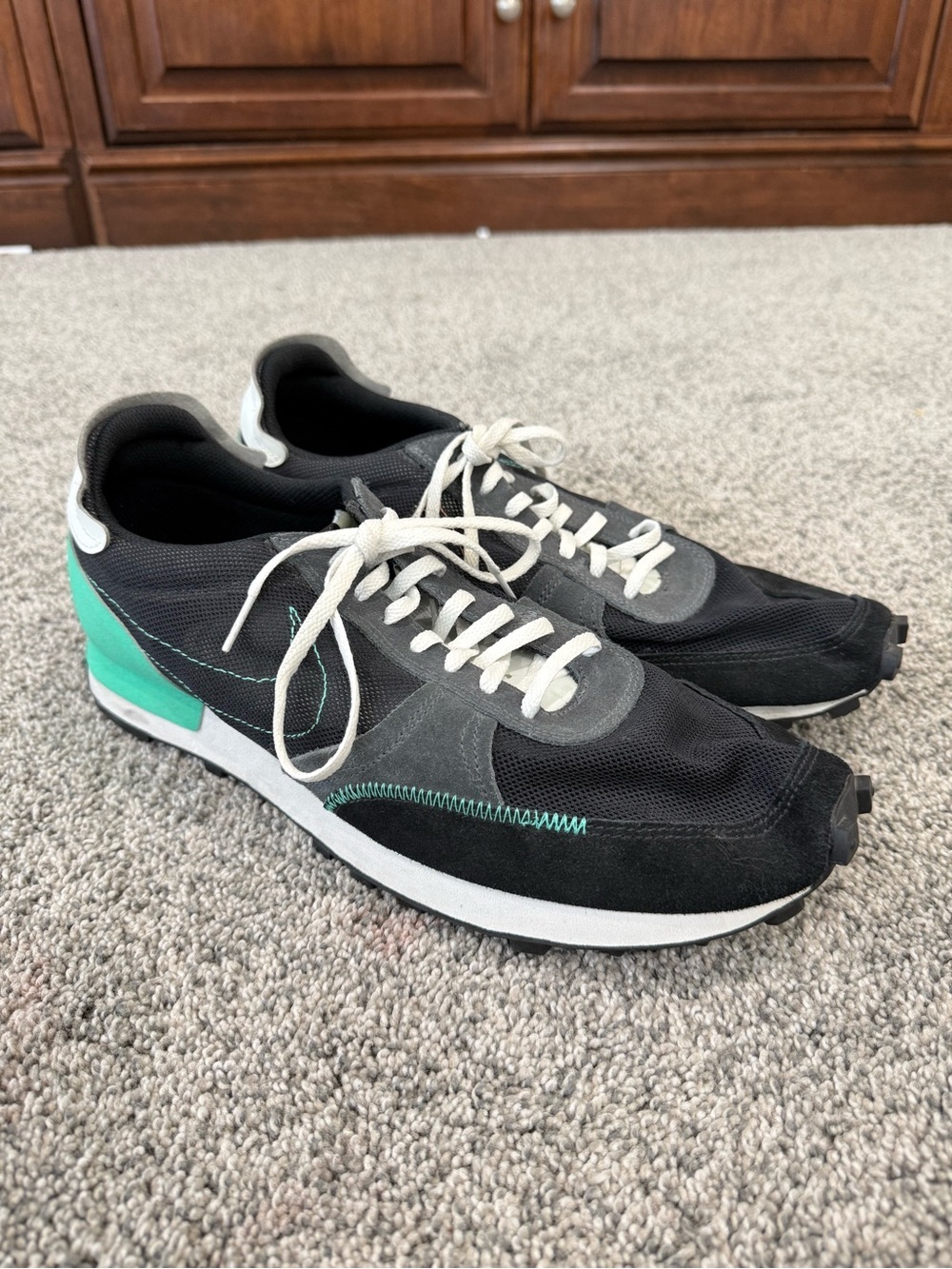 Nike Daybreak Sneaker Shoes Anthracite Black Menta Mesh CJ1156-001 Men’s US 13